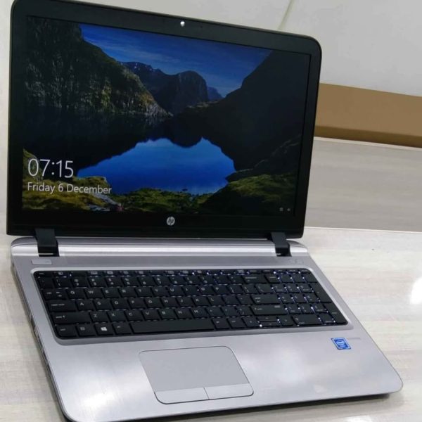 Hp probook 450g3 Core : i 5_6200u Ram : 8g Hdd : 500g Intel hd 520 جهاز الجيل السادس للدراسة والعمل الشاشة 15.6" بروسيسور i 5 الجيل السادس بمعالج u الرامات 8 جيجا يعني كفاءة عالية وسرعة فالتشغيل