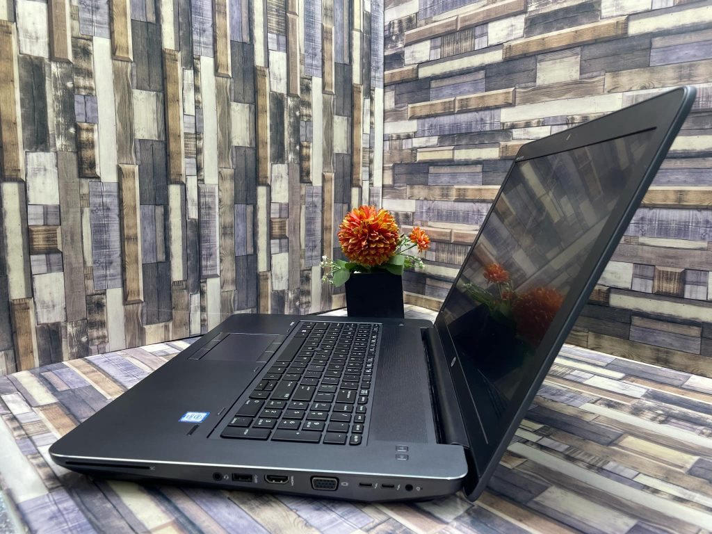 HP Zbook 17 G3  لاب توب جيل سادس استيراد الخارج - Image 2