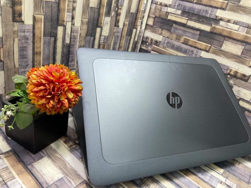 HP Zbook 17 G3  لاب توب جيل سادس استيراد الخارج - Image 3