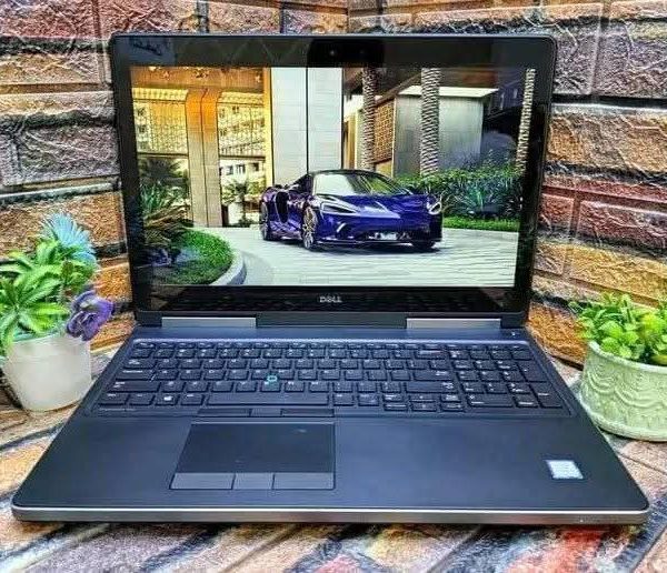 DELL PRECISION 7520 🔥 👉C.P.U : Core I7-6820 H.Q 2.7 G.H Turbo Boost 3.6 G.H Cash 8 / 4 Core Total Threads 8 👉Ram : 16G DDR4 - 2400 H.Z 👉H.D : SSD M.2 512G 👉V.G.A : Nividia Quadro M2200 - 4G DDR5 👉 Original Battery 👉 Screen 15.6 Inch Full HD 👉 Camera ✅ شحن لاي مكان في مصر خلال 24 ساعة ... ✅ دعم فني متخصص ... ✅ ضمان لمدة شهر ضد عيوب الصناعة ...