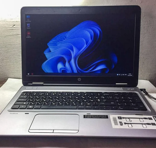 Hp probook 650g2 Core : i 5_6200u Ram : 8g ssd:256m2 Intel hd 520