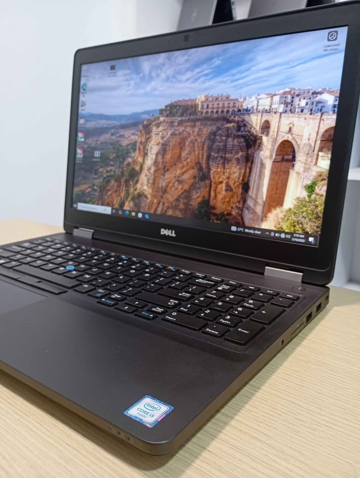 Dell Latitude 5580 ✅Intel Core i5-7200U كور فايف الجيل السابع ✅ Ram : 8 G Ddr4 ✅ Hard : 256 🔥 Graphics : intel HD 620 up to 4G 15.6 Full HD 🖥️ Screen : 15.6 Hd وايرلس. بلوتوث. LAN. HDMI. 3 مخارج USB 3. كاميرا مدمجة. المميزات:✅ تصميم خفيف وعصري مناسب للعمل والتنقل.. ✅ أداء قوي لمعالجة المهام المتعددة. لخدمات الموبايل و أجهزة الكومبيوتر العنوان : دمنهورشارع المعهد الدينى أمام مدرسه المعهد الدينى01002700713